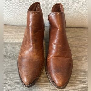 Steve Madden Chestnut Leather Booties